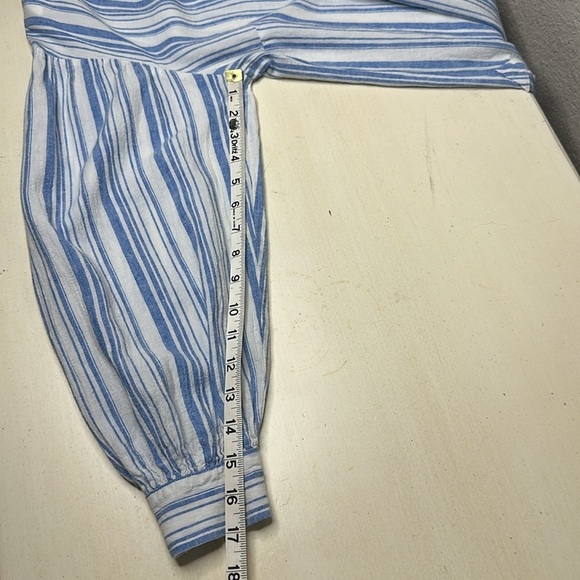 CAbi #5894 Harbor Top Blue Striped Linen Blend Pacific Tunic Top Size Medium - Picture 13 of 13